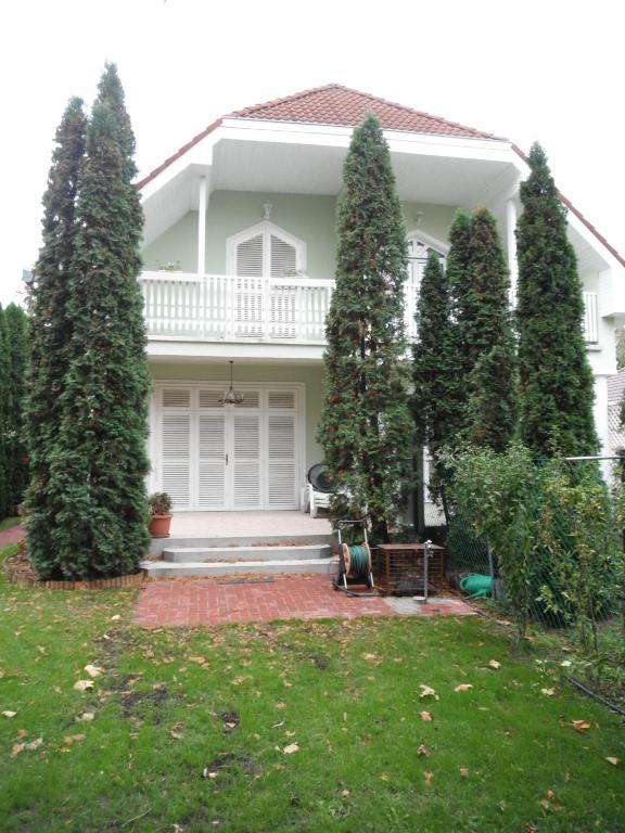 Csokonai Guesthouse Zamardi Bagian luar foto